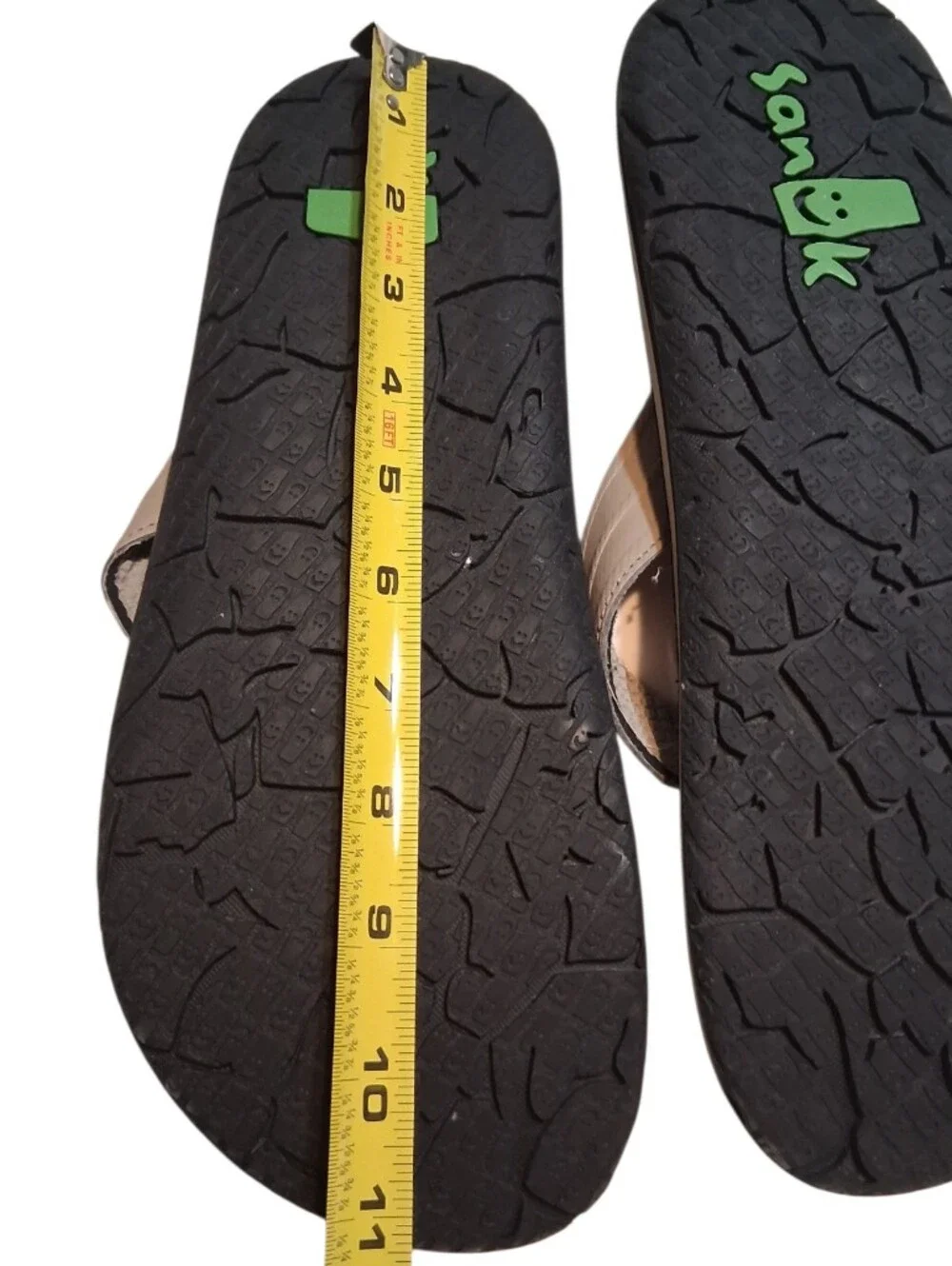 Sanuk Men's Beer Cozy 2 Flip Flops Brown Black Yoga Mat Sandals Casual Comfy